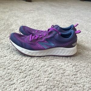 purple & navy new balance shoes size 7.5